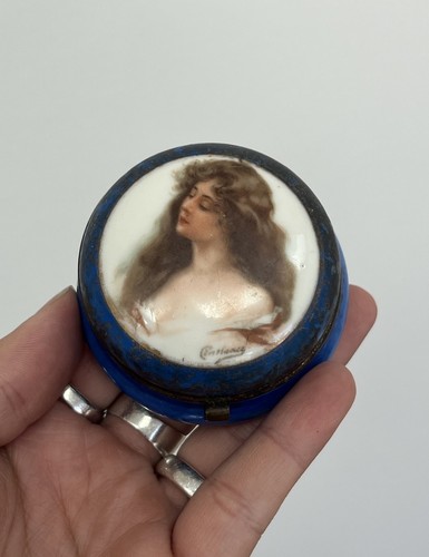 Antique porcelain hand - porcelain, painted
