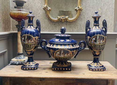 Royal limoges cobalt blue - ,