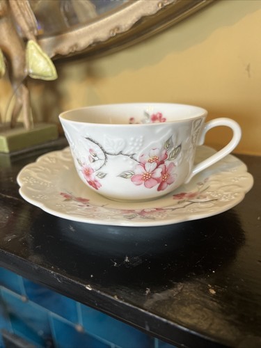 Limoges porcelaine lys - limoges,